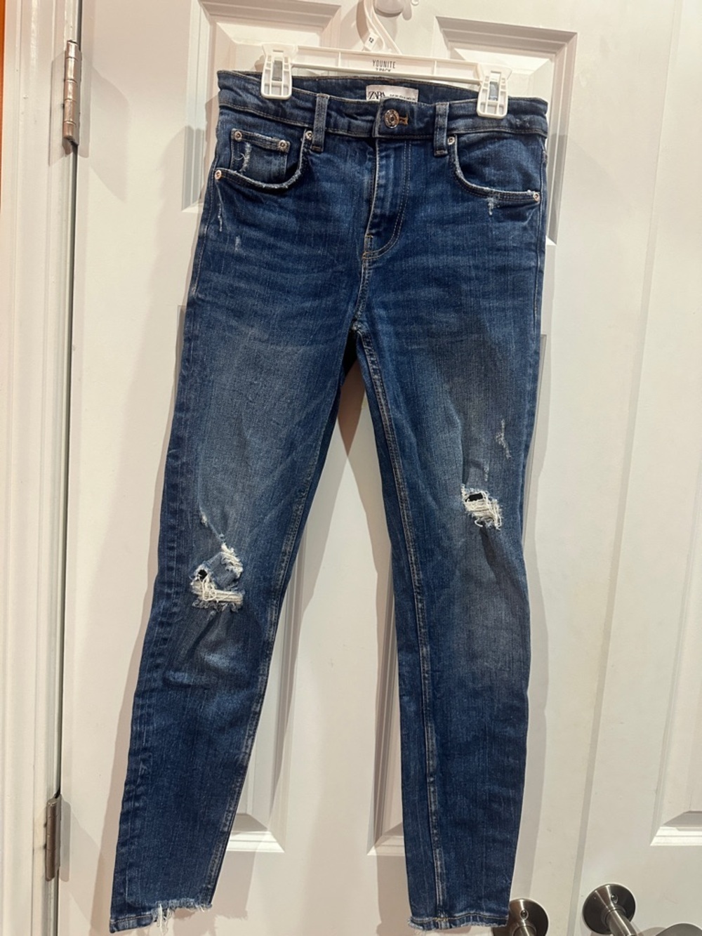Zara Dark Blue Distressed Skinny Jeans size 4 - Picture 4 of 8